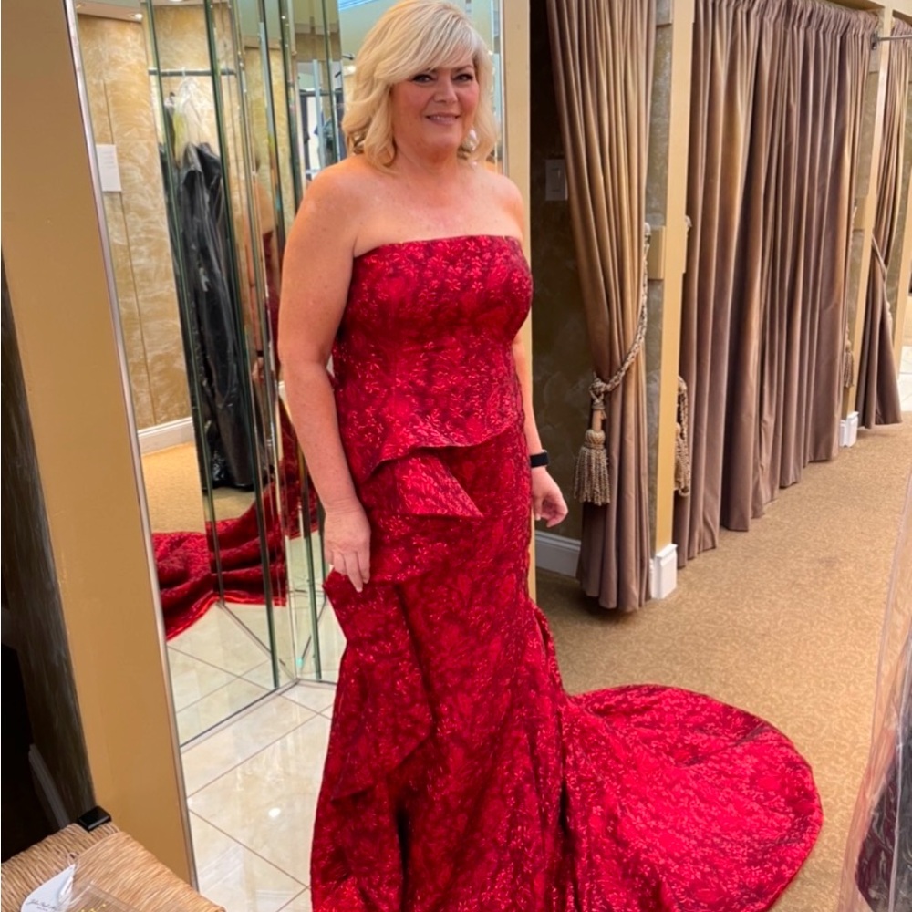 Elegant Red Strapless Gown